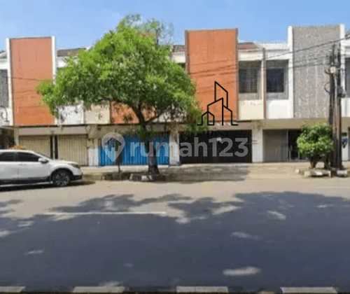 Ruko di Solo Baru, Solo