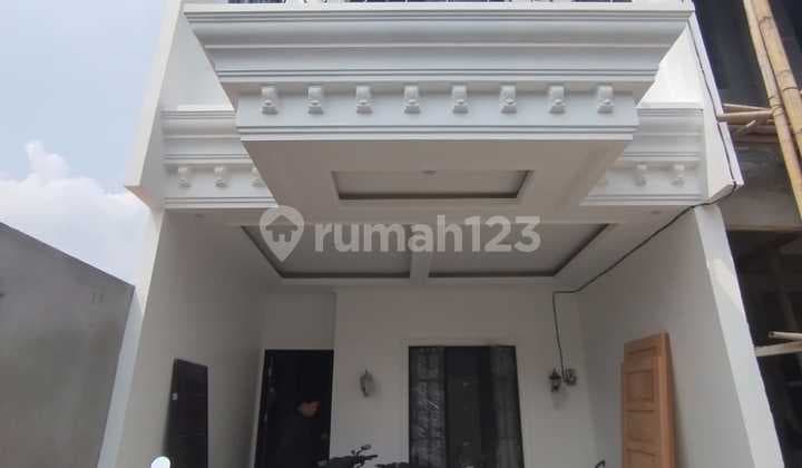 Rumah Cluster Pinggir Jalan Raya, Khafi 2 2,5 Lantai Rooftop Siap Huni