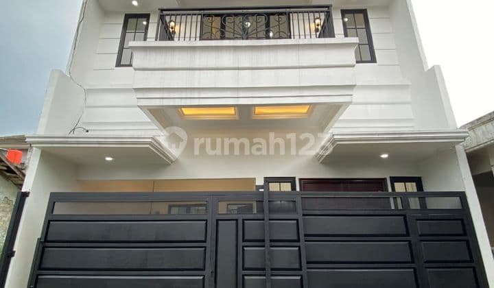 Rumah Baru 2,5 Lantai Roootop Non Cluster Siap Huni