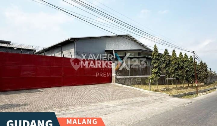 Kompleks Gudang Siap Pakai di Jalan Raya Bodean, Songsong Singosari Malang