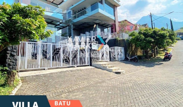 2 Bangunan Villa Full Furnish View Pegunungan di Jalan Bukit Panderman Hill, Batu