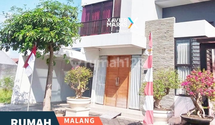 Rumah Modern Ala Villa Full Perabot di Kepanjen Malang