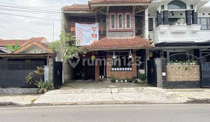 Rumah 2,5 Lantai Siap Huni,Shm di Antapani