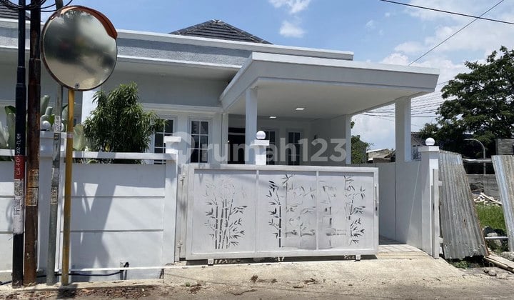 New American Classic House Ready to Live in Margahayu