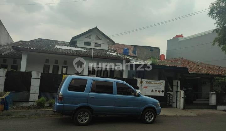 Rumah Luas 2 Lantai Siap Huni, di Margahayu Raya