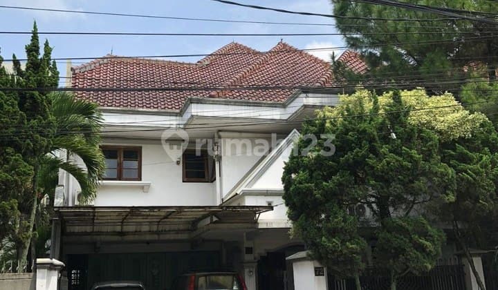 Rumah Bagus Semi Furnished SHM Buah Batu, Bandung