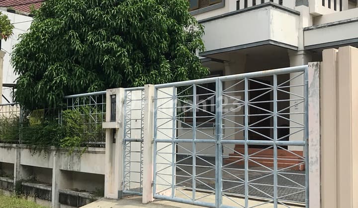 Rumah Di Rajawali Selatan Bangunan Kokoh Daerah Elit Bebas Banjir Dipusat Kota Dekat Tol, Kuliner Dan Mall Rumah