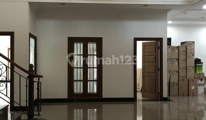 Dijual Rumah Bagus . Harga Murah Dipusat Kota Dekat Kemana2 Kuliner Supermarket Mangga Dua Mall di Gunung Sahari