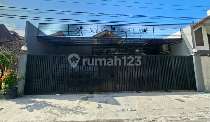 Rumah Besar Bagus Siap Huni di Jl Seroja Semarang Tengah