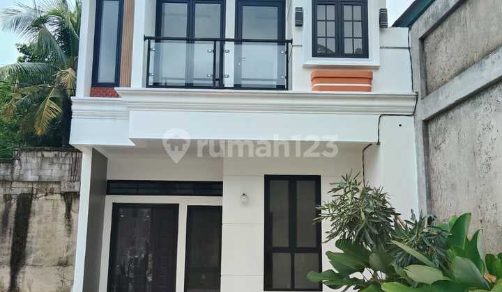 Dijual Rumah Baru Design Classic Lokasi Limo Depok
