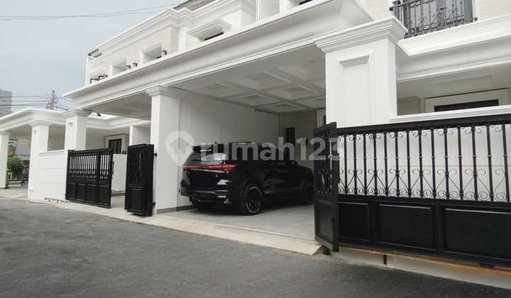 Dijual Rumah Baru Design Modern Classic Ciracas Jakarta Timur