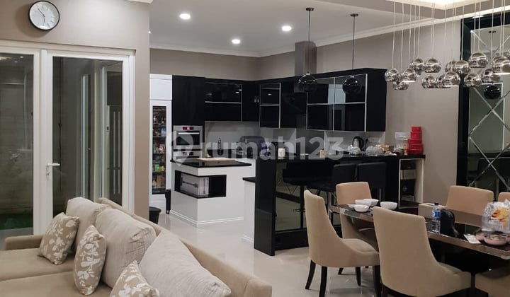 Dijual Rumah Green Lake City Full Furnished Sudah Renovasi Full Bangunan Lebar 8