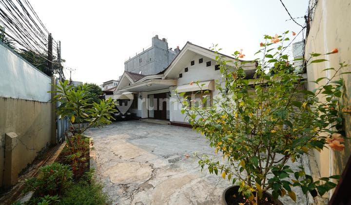 Rumah Klasik Limo: Strategis, Nyaman, Cocok Usaha!