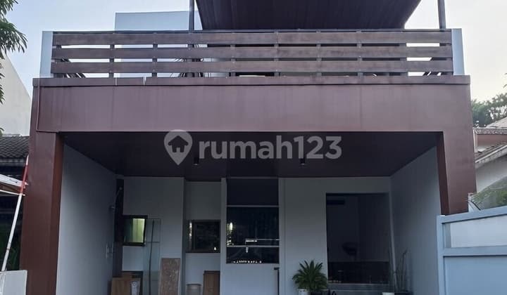 Rumah Eksklusif Cinere Estate SHM, 2 Lantai, Akses Tol