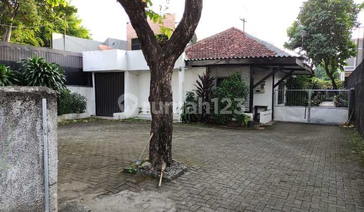 Dijual Rumah SHM di Jl. Ks Tubun, Slipi, Jakarta Barat