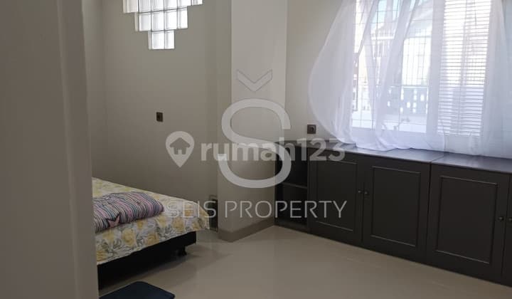 Dijual Rumah Tinggal di Taman Holis Indah Kota Bandung