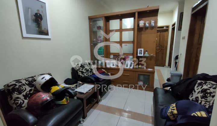 Dijual Rumah Tinggal 2 Lantai di Komplek Bumi Adipura Bandung