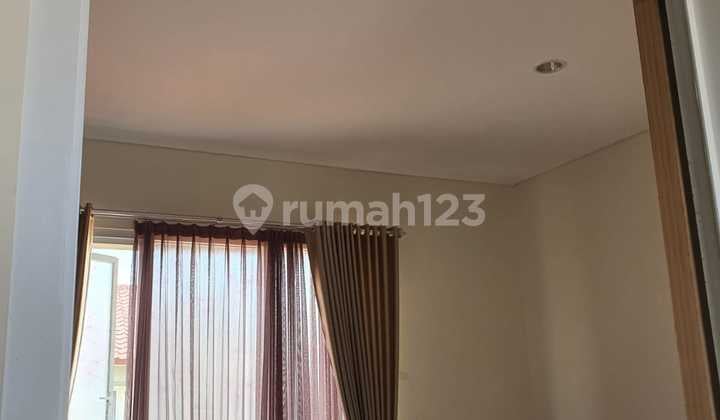 For Sale House in Cempaka Hijau Bandung