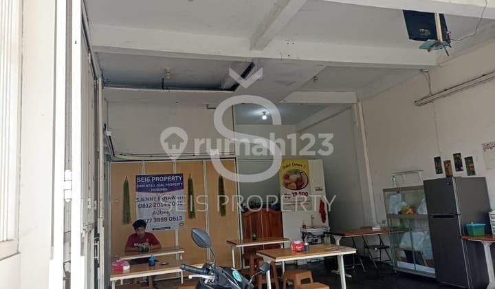 DIJUAL RUMAH MAINROAD COCOK UNTUK USAHA DI TAMAN HOLIS INDAH BANDUNG