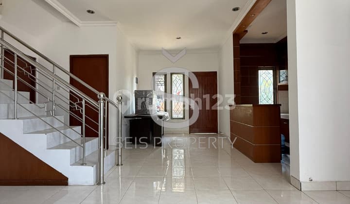 Dijual Rumah 2,5 Lantai di Perum Buana Hiltop View Residence Bdg