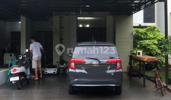 Di Jual Cepat Rumah Mewah Disamping Mall