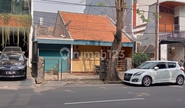 Dijual Rumah Lokasi Strategis Pinggir Jalan Di Bintaro Jaksel