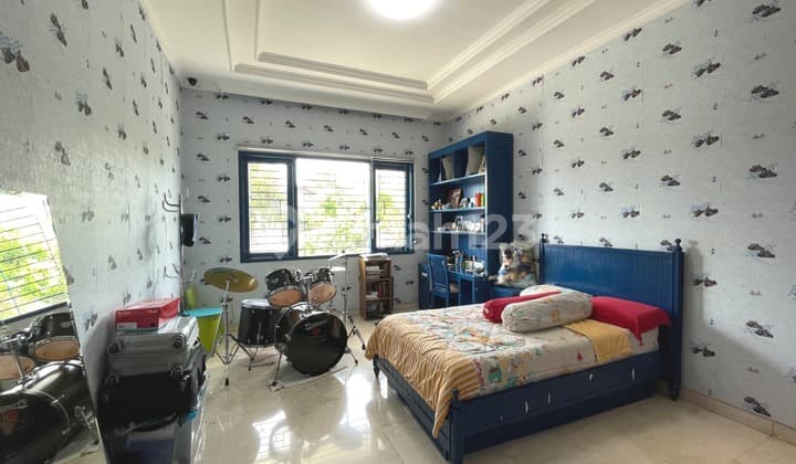Rumah Bagus Terawat di Taman Lebak Bulus Jakarta Selatan