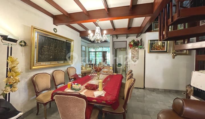 For Sale 2-Story House in Bumi Karang Indah, Lebak Bulus. Cheap (negotiable)