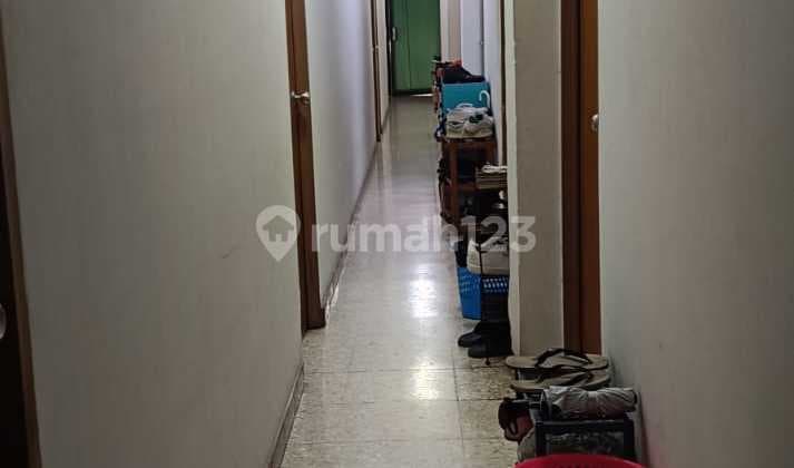 Kost Kost an 23 Kamar di Kramat Jakarta Pusat. Strategis (IR)