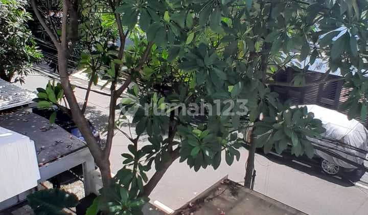 Dijual Rumah 2 Lantai Baru Renovasi di Pondok Indah. Siap Huni