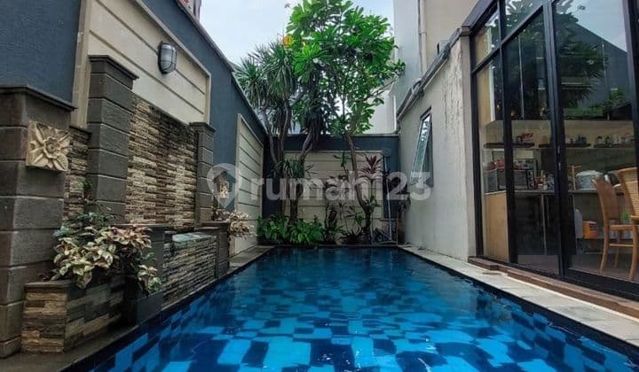 Rumah 2 Lantai di Townhouse Kemang Timur. Terbaik (IR*)