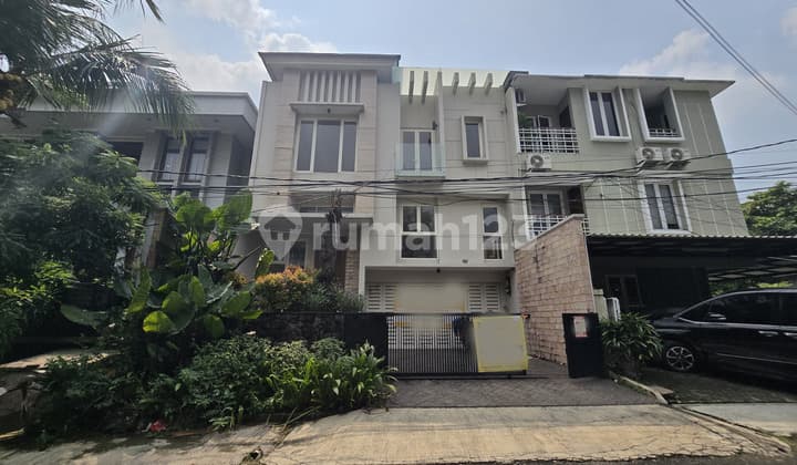 Dijual Rumah Bagus 2 Lantai Gandaria Kebayoran Baru (Jp/Mm)