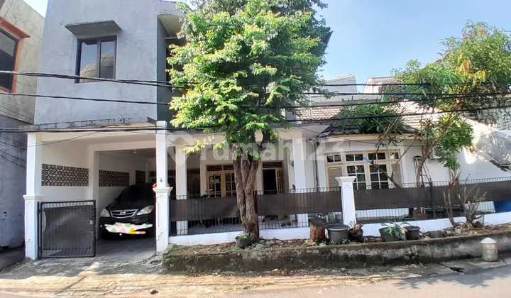 Dijual Cepat rumah 2 Lantai di Pejaten Pasarminggu. Strategis