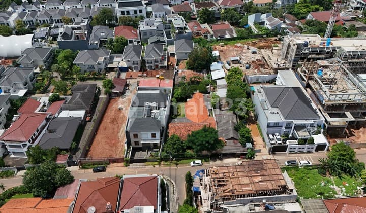 Dijual Rumah Luas di Darmawangsa Jakarta Selatan (Aa Ww)