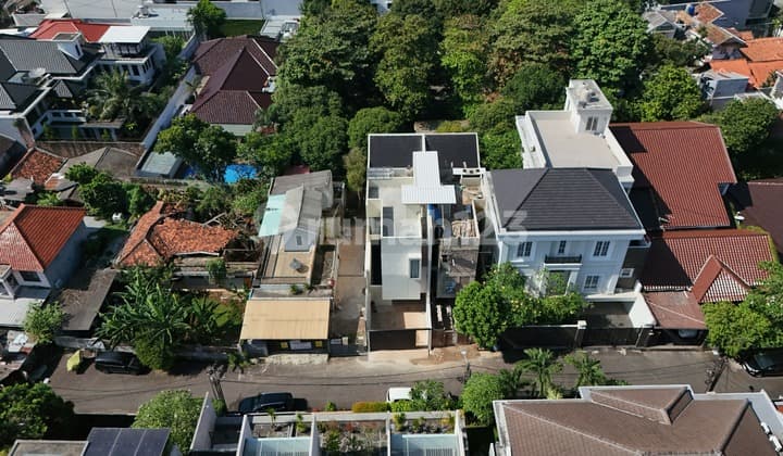 Dijual Rumah Bran New, Lokasi Tenang dan Bebas Banjir Kemang (Nb)