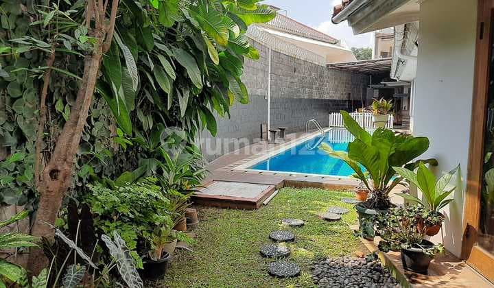 Dijual Cepat Rumah Cantik Terawat Lokasi Bintaro Jaksel (Sd)