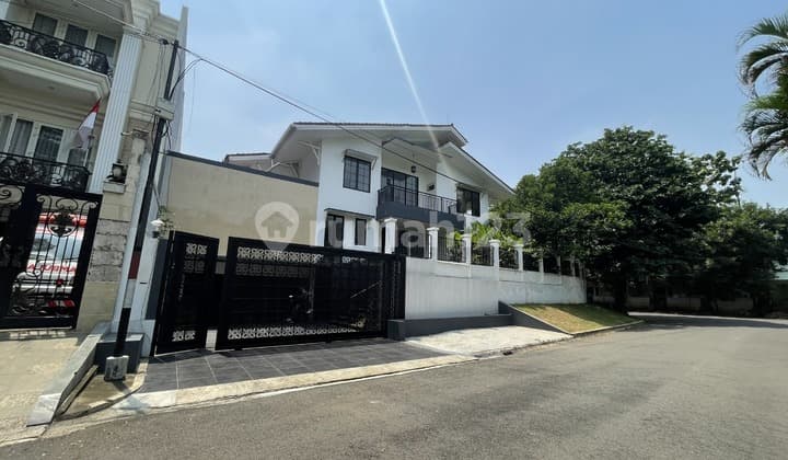 Dijual Rumah Lingkungan Tenang dan Nyaman Dekat Jis (Ww)
