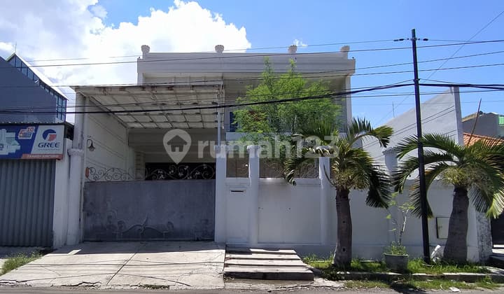 Well-Maintained 2-Story House in Manyar Rejo, Near Untag Campus