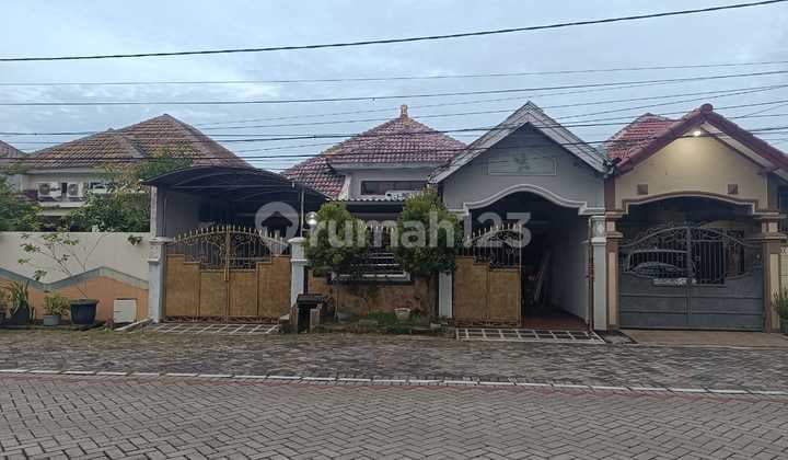 Dijual Rumah Nirwana Eksekutif Blok Favorit, One Gate System