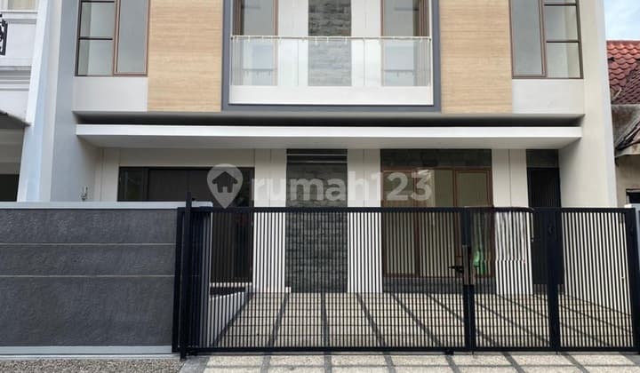 Dijual Rumah Citraland Utama Cluster International Village Langka