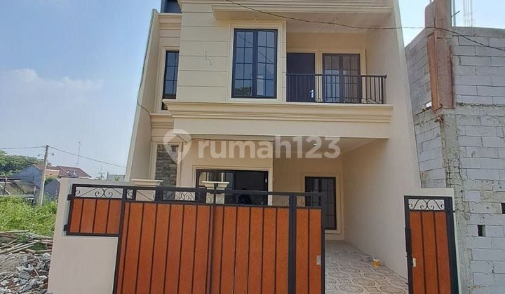 Dijual rumah 2 lantai siap huni dekat taman merdeka depok