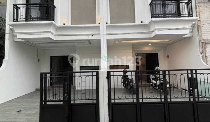 Dijual Rumah 2 Lantai Siap Huni Dekat Stasiun Depok Lama