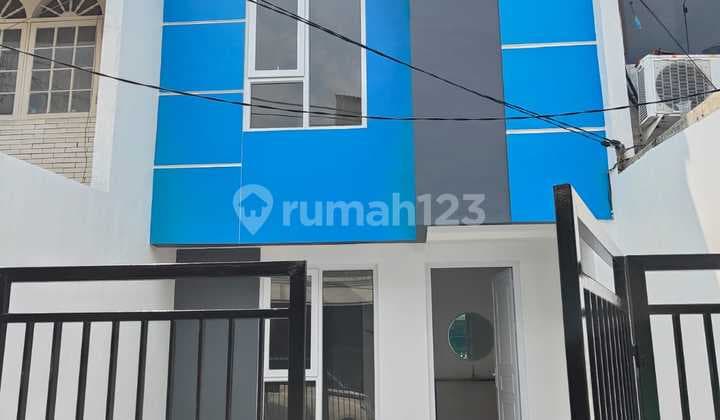 Rumah Full Renovasi Brand New Semi Furnished di Kelapa Molek Kelapa Gading