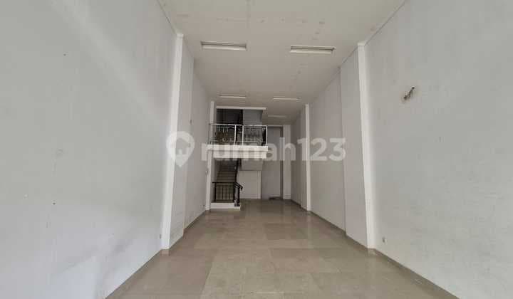 Ruko Emerald Summarecon Bekasi 3 Lantai Cocok untuk Kantor dan Usaha