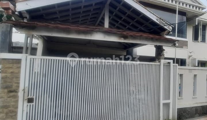 Rumah Hitung Tanah SHM Jalan Lebar 3 Mobil di Janur Kuning Dekat Mall Kelapa Gading