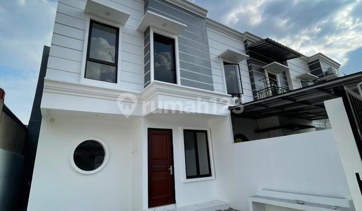 Rumah 2 Lantai 400 Jutaan Dekat Stasiun