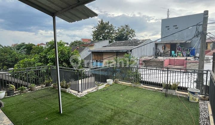 Taman Atas LT 2 Rumah di Griya Arsi Tmii Jatimakmur, Pondok Gede, Bekasi (219)