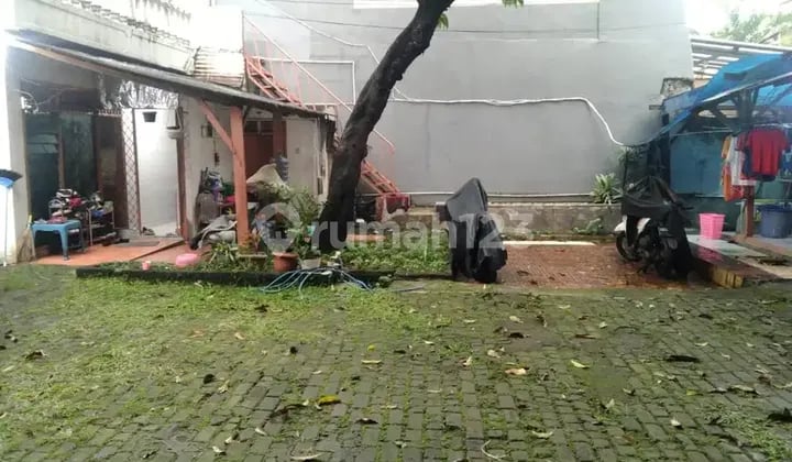 Bu Rumah dan Tanah bisa Beli 1/2 di Rawamangun, Jakarta Timur (217)