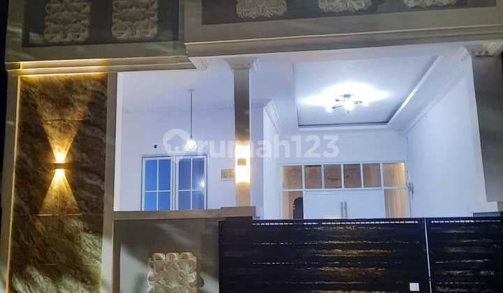 Rumah Baru Semi Furnished di Perum Taman Kebalen, Bekasi (348)