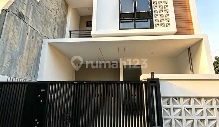 Y346 Rumah Baru 3 Lantai Modern Strategis Pondok Bambu Jakarta Timur
